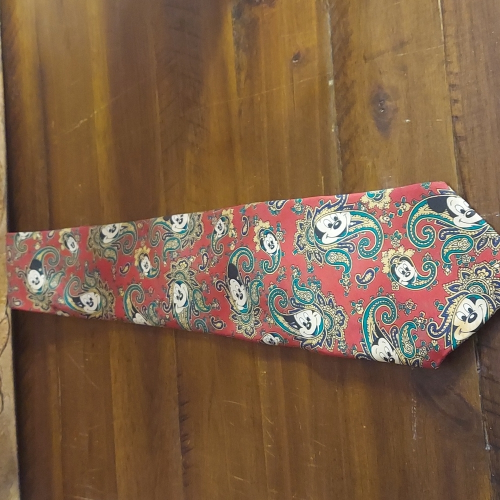 Mickey Mouse 100% Silk Men's VB Tie